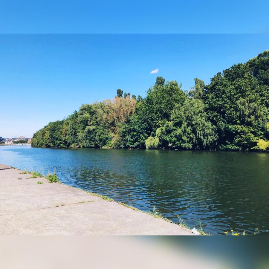 Au Logement Mosan Namur Exteriér fotografie